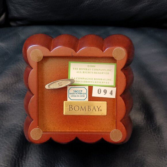 Bombay Musical Ring Jewelry Box - Picture 5 of 5